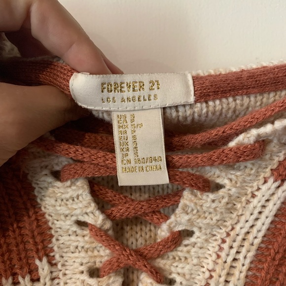Forever 21 hooded sweater - Picture 4 of 4